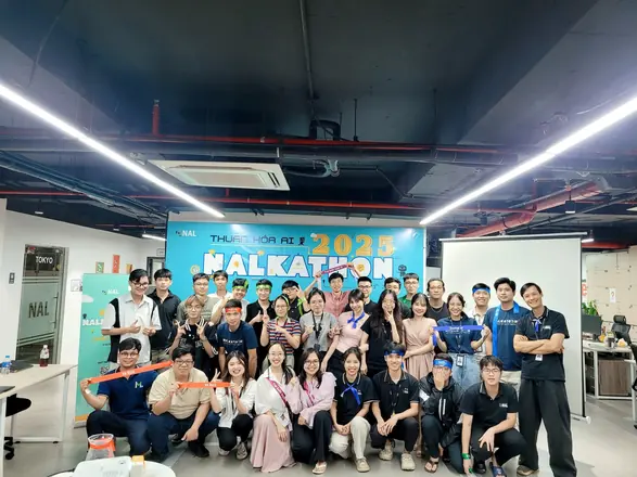 NALKATHON 2025 の全社集合写真