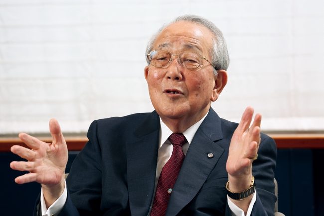 京セラ 稲盛和夫名誉会長が死去 - 稲盛氏の経営哲学はNALに - NAL Company | 株式会社NAL VIETNAM |  デジタル時代で世界中の人々、企業の全ての可能性を最大限に引き出すこと。